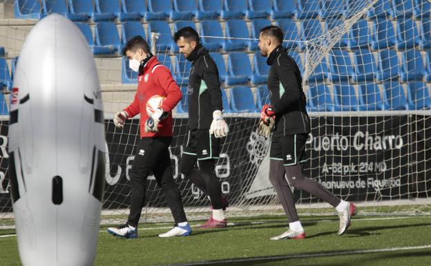 Unionistas CF vuelve al trabajo tras la jornada de descanso con la baja del meta Florentin Bloch por covid