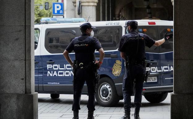 Policía Nacional de Salamanca detiene a un varón por robar en una tienda