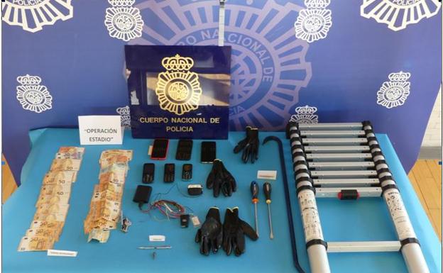 Detenidos en Ponferrada tres miembros de una banda que robaba cámaras a periodistas deportivos