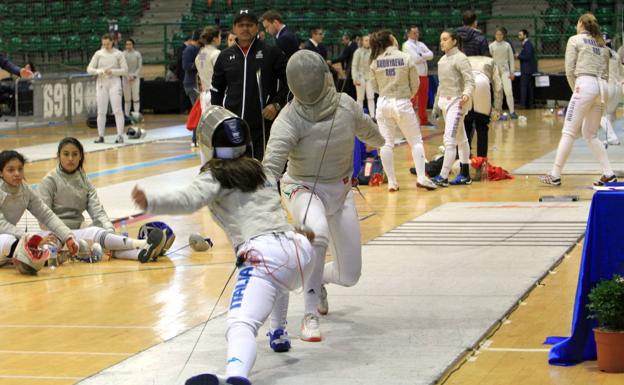 La esgrima regresa a Segovia con las mejores tiradoras mundiales de sable femenino júnior