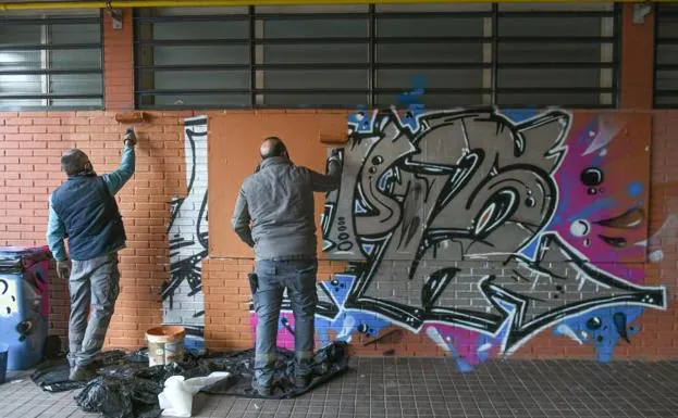 Denunciados dos grafiteros por dañar la pista de skate de Las Moreras