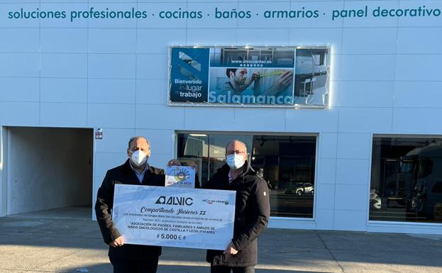 «GRUPO ALVIC», entrega 5.000 euros a Pyfano-Niños con Cáncer