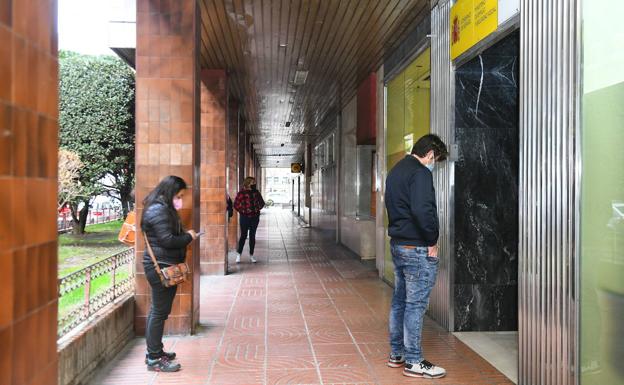 Cómo pedir el 'mini paro', la ayuda que puedes percibir con tres meses cotizados