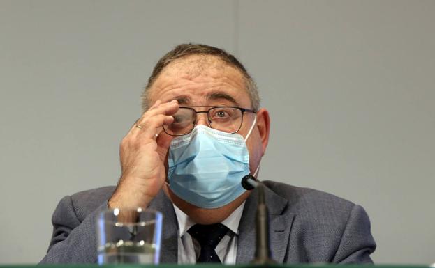 La Junta Electoral de Salamanca apercibe al consejero de Sanidad por hacer campaña en una visita institucional