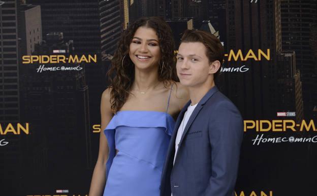 El Príncipe Harry y Meghan Markle solicitaron un encuentro secreto con los actores Tom Holland y Zendaya