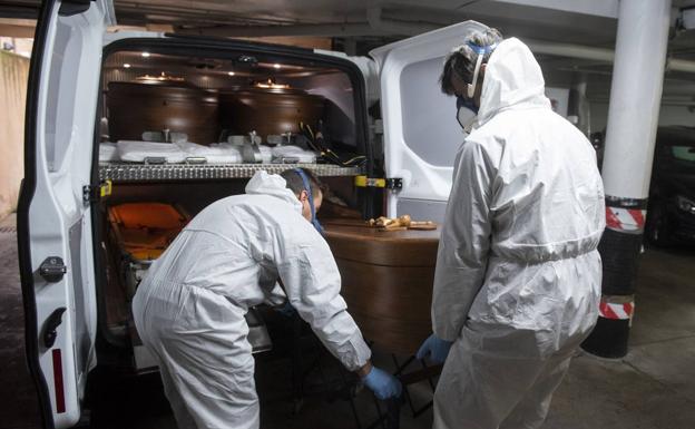 Tres muertes el fin de semana elevan a 406 los fallecidos con covid en el Hospital de Segovia