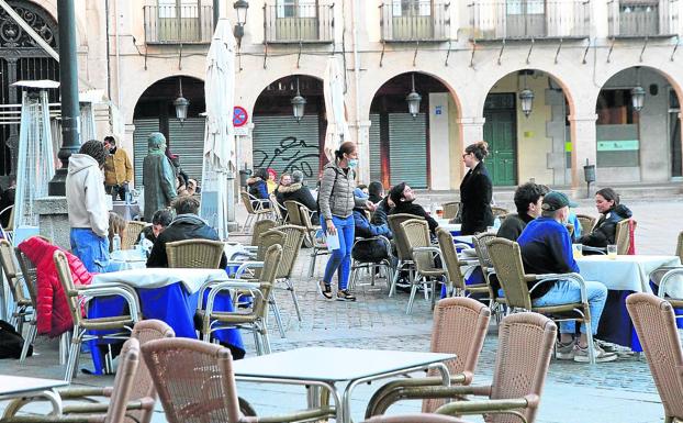 La hostelería propone «perpetuar» la ampliación vigente de las terrazas