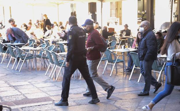 Salamanca reduce los nuevos contagios a 708 pero con un fallecido más por covid en el hospital