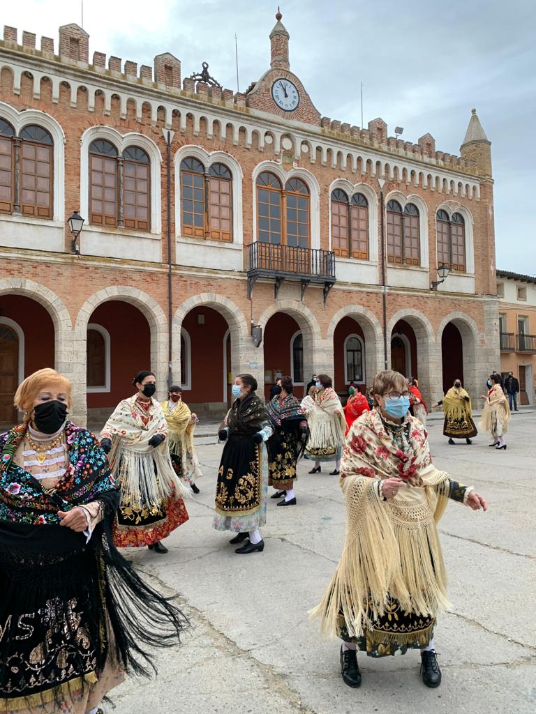 Bailes de Santa Águeda en Tiedra