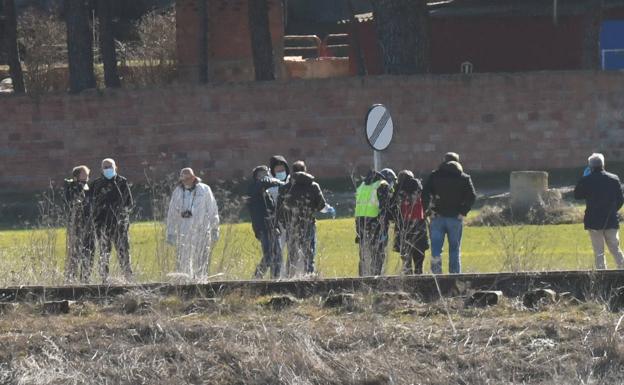 Un paseante halló el cadáver de Esther López en una zona visible y revisada en las batidas