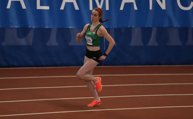 Espectacular mejor marca personal de Lorena Martín en Sabadell con 2:01.34 y mínima para el Mundial