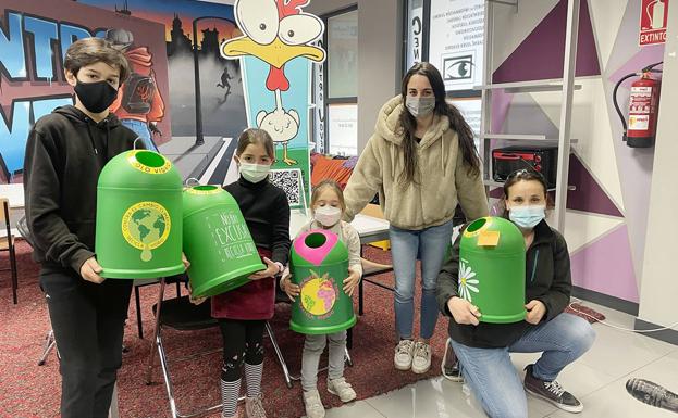 «Busca a pollo», una iniciativa del Centro Joven de Carbajosa que ya tiene ganadores