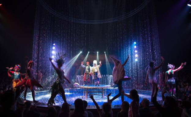 Valladolid recibe al circo que convierte su pista central en una piscina