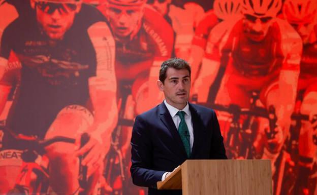 Iker Casillas responde a su supuesta relación con Rocío Osorno con un «Ave María Purísima»