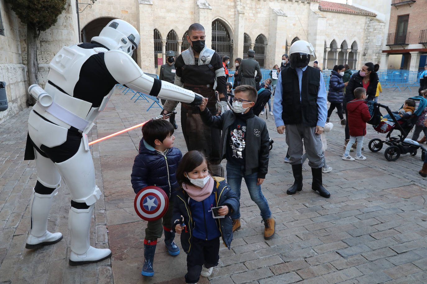 La nave de 'Star Wars' vacuna ilusión en Palencia