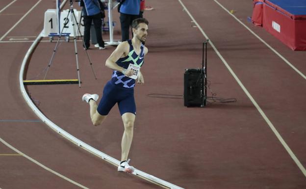 Álvaro de Arriba logra en Birmingham la ansiada mínima para el Mundial con una gran marca