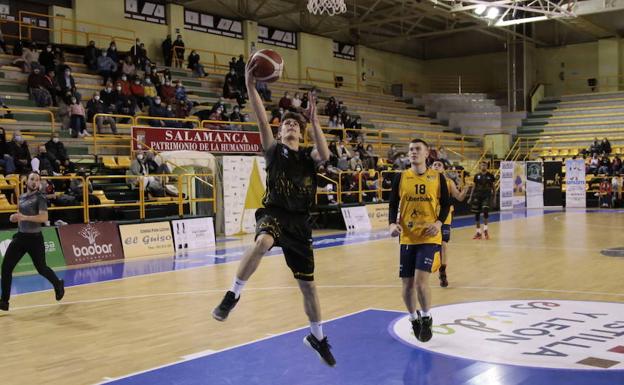 El Usal La Antigua no levanta el pie del acelerador (86-61)
