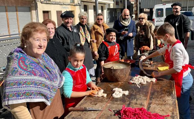 La Fiesta del Mondongo y la IV Feria Gastronómica llegan a su fin en Guijuelo