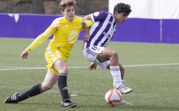 El minuto 90 deja helado al Real Valladolid Juvenil en Vallecas