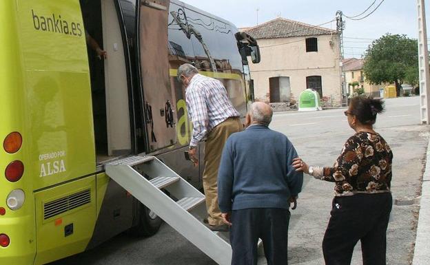 El 80% de los municipios de la provincia carece de oficina bancaria, denuncia el PSOE