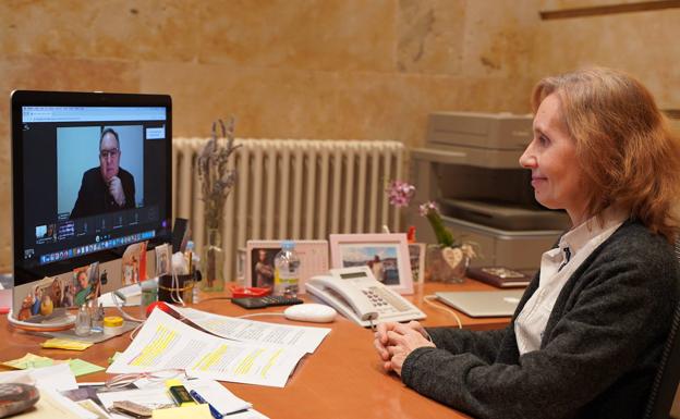 La rectora de la UPSA y el obispo de Canarias destacan la importancia de la familia en nuestras vidas