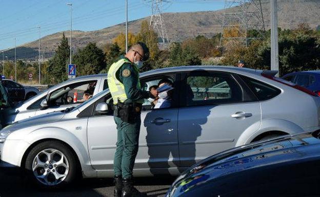 Dos detenidos en un control en El Espinar con un kilo de hachís y 250 gramos de cocaína