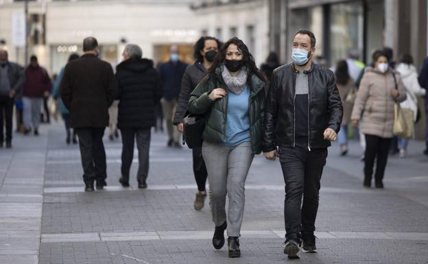 La sexta ola sigue en descenso con 1.180 contagios y cinco muertos hoy en Castilla y León