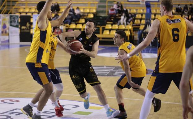 El Usal La Antigua no tiene piedad del colista en Segovia (41-110)