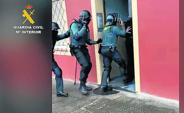 Dos arrestos más en Vizcaya elevan a siete las detenciones en la operación antidroga de Aguilar