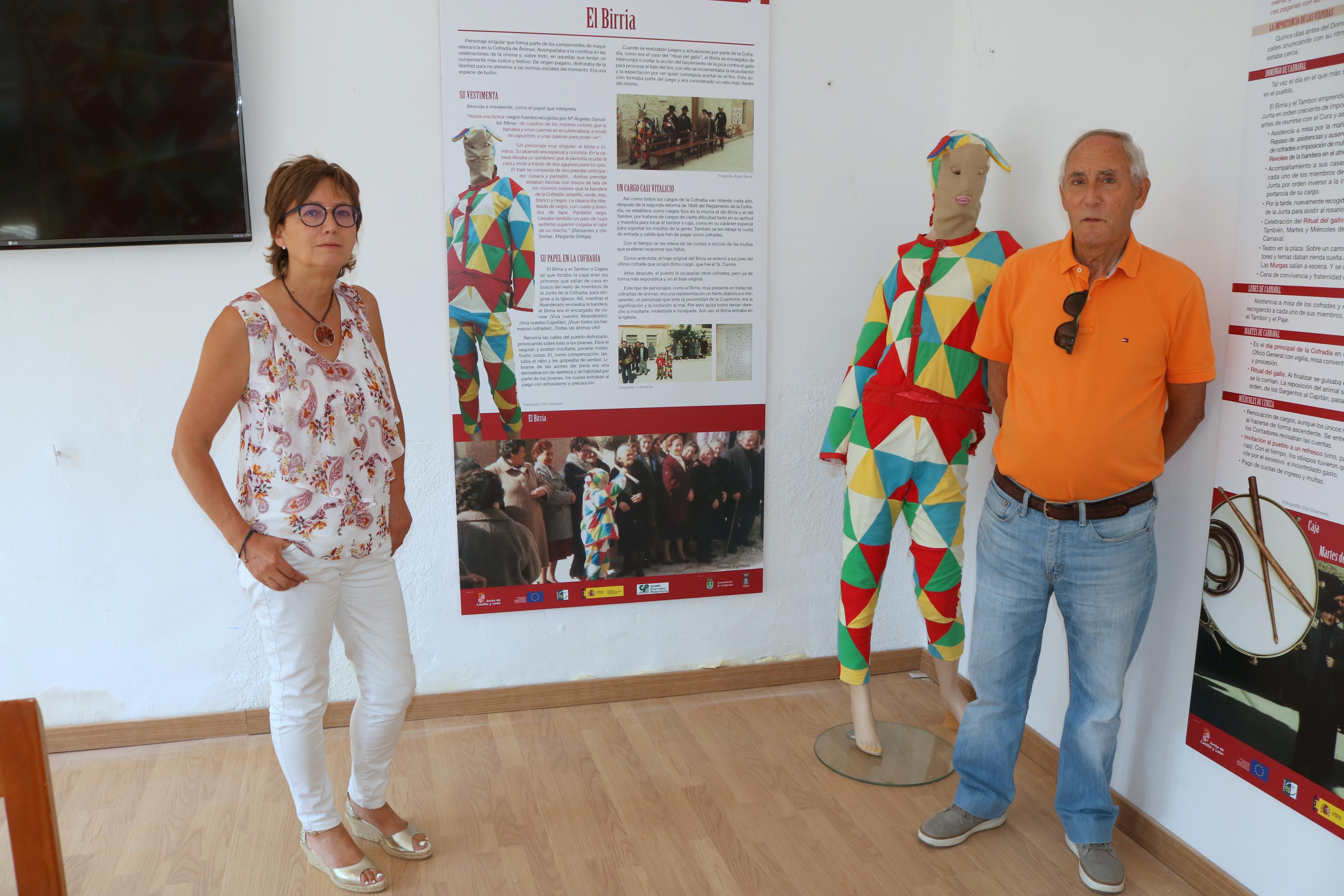 Exposición 'Un Paseo por la Cofradía de Ánimas de Antigüedad'