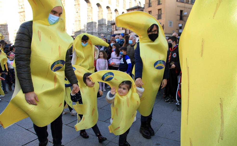 Cientos de niños contagian la ilusión en un ansiado desfile