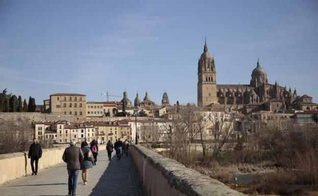 Nueva caída de los contagios hasta los 168 en una jornada sin fallecidos por covid en Salamanca