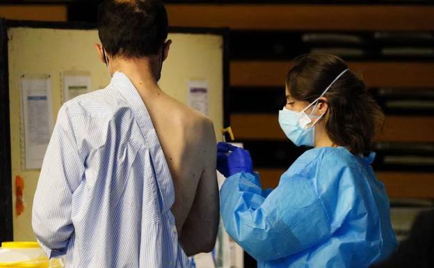 La pandemia por la covid mantiene la tendencia a la baja con 162 contagios pero Salamanca suma otro fallecido