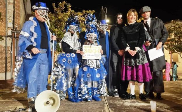 Pedrajas de San Esteban despide el carnaval con la fiesta de la Piñata