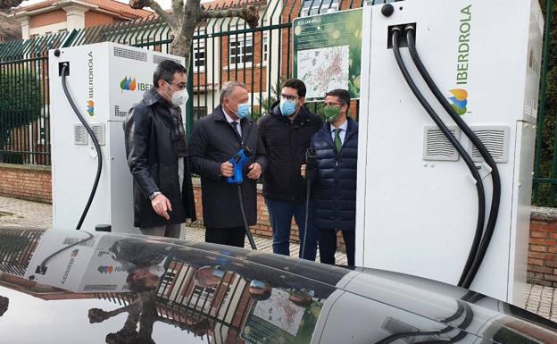 Tres pueblos estrenan puntos de recarga rápida para vehículos eléctricos que incluyen información turística
