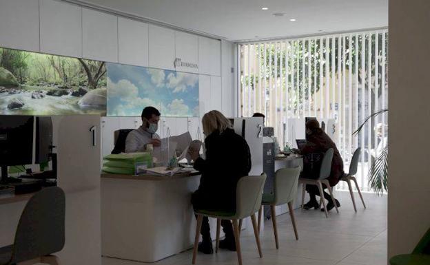 Iberdrola refuerza el 'cara a cara' y la atención personalizada