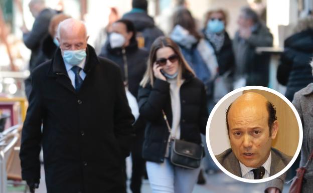 El gerente de Sacyl pide cautela para retirar la mascarilla