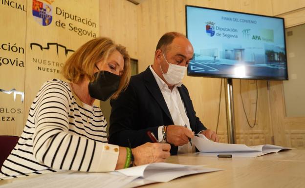 La Diputación dona 60.000 euros para el centro de día de alzhéimer