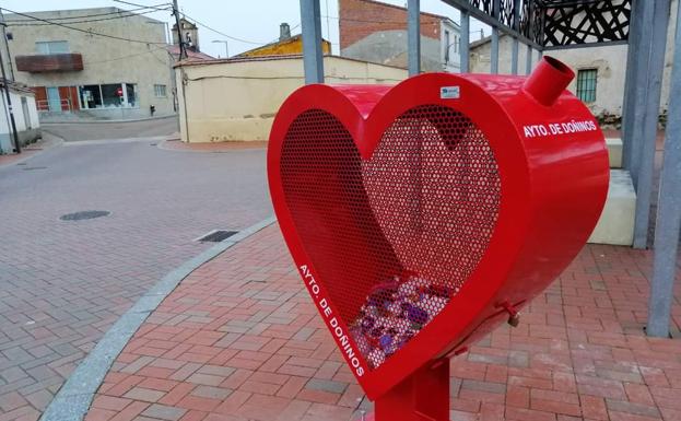 El ayuntamiento de Doñinos de Salamanca se suma aun nuevo punto de recogida de tapones solidarios
