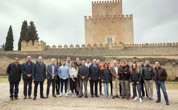 Jesús Julio Carnero fía el futuro del campo en Castilla y León a «los jóvenes y las cooperativas»