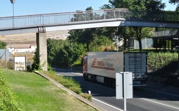 Olmedo reclama que el AVE pare en su estación y desdoblar la N-601