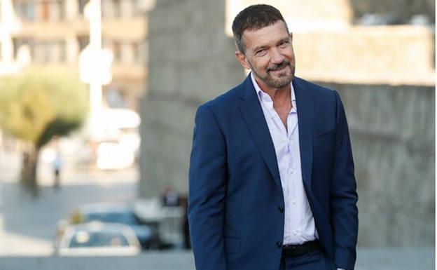 Antonio Banderas desmiente los rumores de relación con Lorena Calero