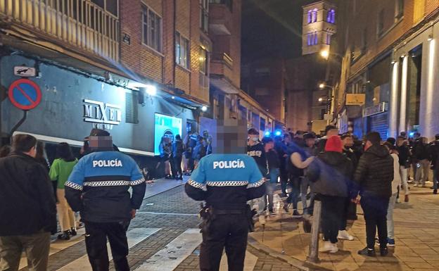 Desalojan a 80 menores de un bar de Paraíso que triplicaba su aforo
