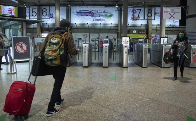 Una avería paraliza los Cercanías en Madrid e impide el viaje entre Atocha y Chamartín