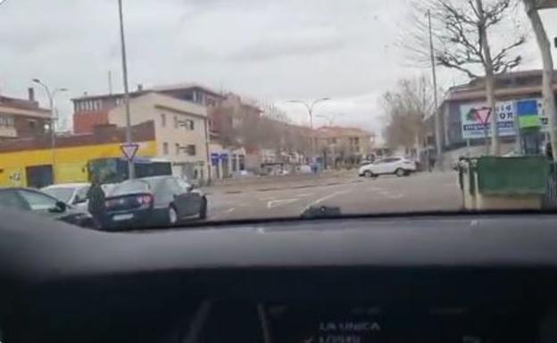 El vídeo viral de la mujer que da voz al GPS de Google Maps