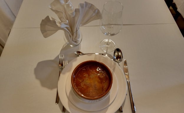 Helado de fresa para primavera