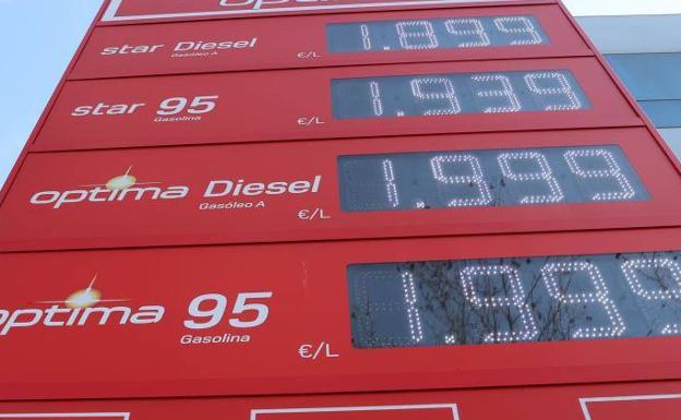 Bajar impuestos a los combustibles perjudicará a las rentas más bajas, según los ecologistas