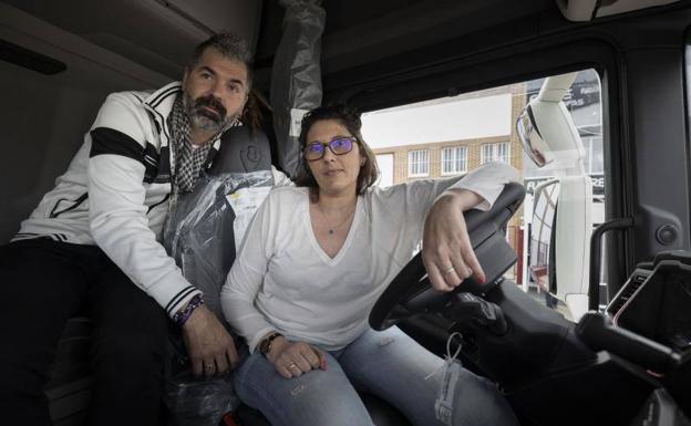 Los camioneros afrontan una crisis «nunca vista» con trayectos mensuales 1.800 euros más caros