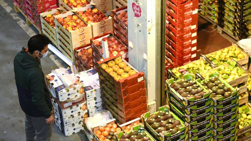 Mercaolid garantiza el abastecimiento con la llegada de un 34% más de frutas y verduras