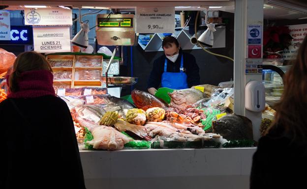 Mercasalamanca y el Mercado Central de abastos reciben pescado con normalidad y «a precios aceptables»